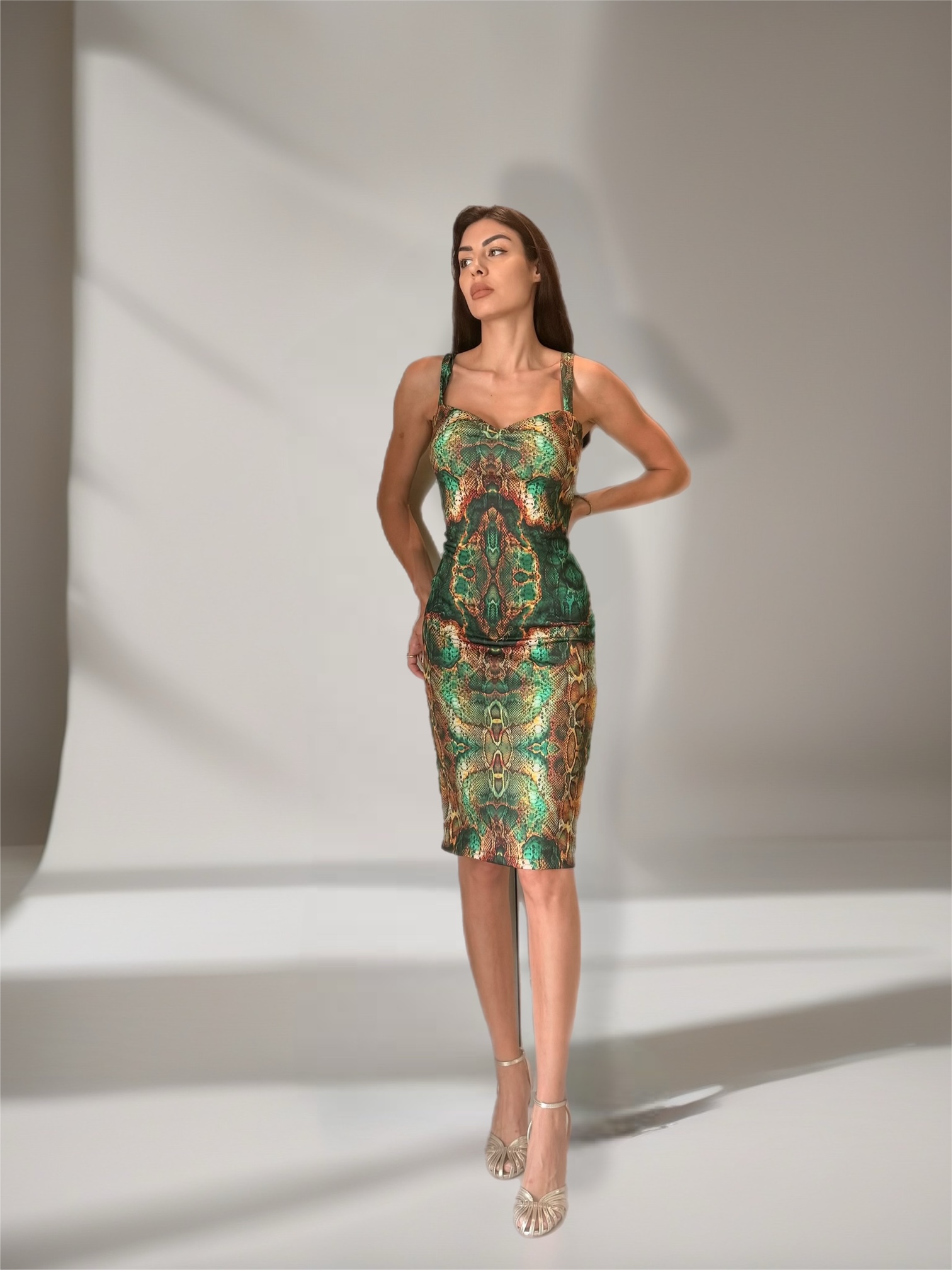 Emily dress in Emerald Scales Print - Image 2