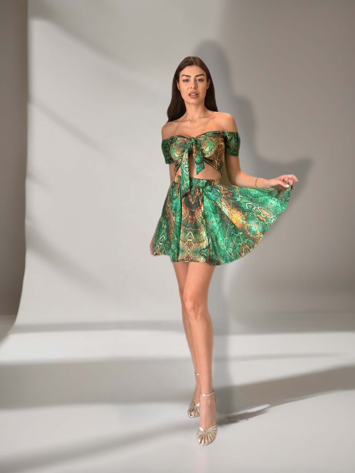 The Amazonia Set in Emerald Scales Print - Image 2